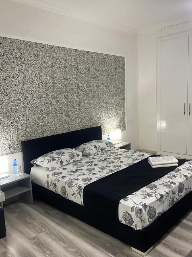 Guest House In Avlabari Tbilisi Bagian luar foto